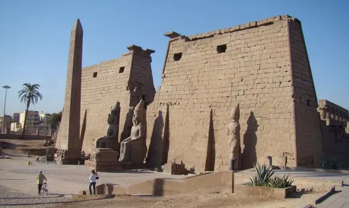 Day tour to Karnak and Luxor temples in Thebes East'